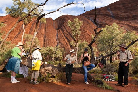 Full Uluru Base Walk At Sunrise Including Breakfast - Kalgoorlie Accommodation 5