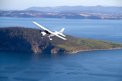Hobart City Flight Including Mt Wellington And Derwent River - Kalgoorlie Accommodation 5