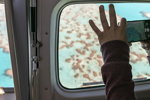 Scenic Flight - Great Barrier Reef, Heart Reef, Whitehaven Beach & Hill Inlet! - Kalgoorlie Accommodation 2