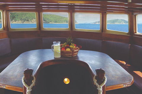 2 Night Whitsunday Islands Cruise On New Horizon From Airlie Beach - Kalgoorlie Accommodation 0