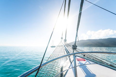 2 Night Whitsunday Islands Cruise On New Horizon From Airlie Beach - Kalgoorlie Accommodation 2