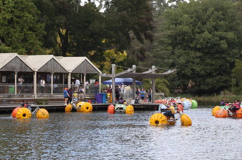 Yarra Valley, Dandenong Ranges Inc. Lunch With Wine,plus Morning Tea,chocolate - Kalgoorlie Accommodation 1