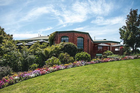 Yarra Valley Premium Tour Inc Lunch And Cheese And Wine Pairing At De Bortoli - Kalgoorlie Accommodation 3