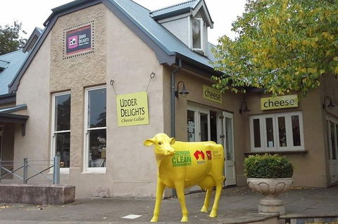 Adelaide Hills Regional / Hahndorf German Village Tour - Kalgoorlie Accommodation 2