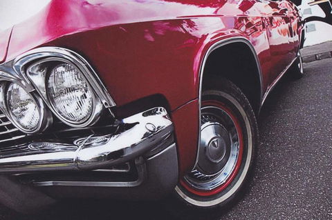 CHEVY CONVERTIBLE Package For 2 People- Wine Lunch Cheese & Chocolate From Melb. - Kalgoorlie Accommodation 2