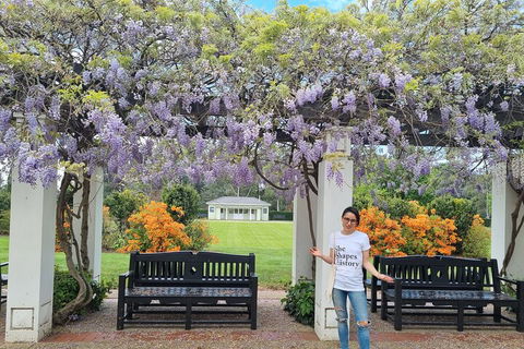 Women's History Walking Tour With Local Guide In Canberra - Kalgoorlie Accommodation 5