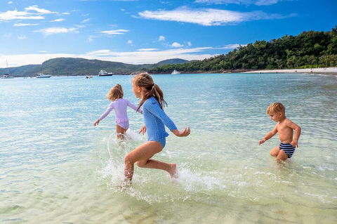 Whitehaven Beach And Daydream Island Cruise - Kalgoorlie Accommodation 3