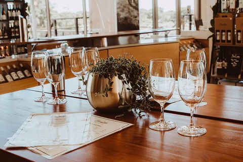 6 Day Esperance & Margaret River Adventure Tour - Kalgoorlie Accommodation 2